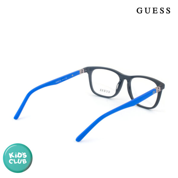 Guess 01 03